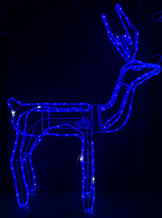 RENIFER LED Z RUCHOMĄ GŁOWĄ XXL 115 cm NIEBIESKI + BIAŁY FLASH